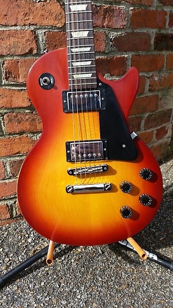 Gibson Les Paul Studio  2008 Cherry Sunburt image 1