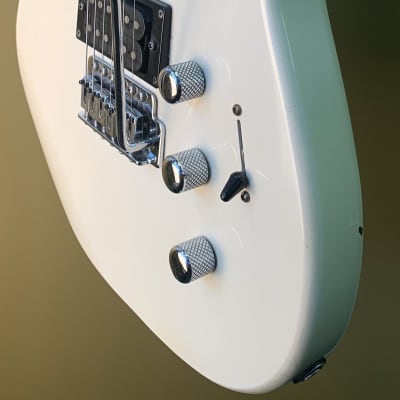 Squier II by Fender Stratocaster Pearl Metallic 1989 image 8