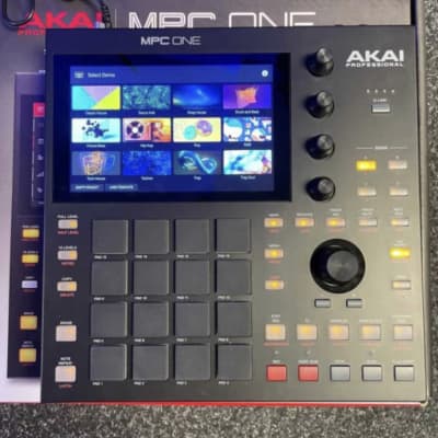Akai MPC One Standalone MIDI Sequencer 2020 - Present - Black image 4