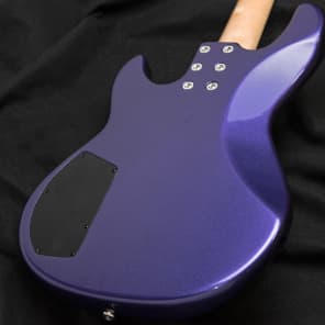 G&L L-2000 Bass   Royal Purple Metallic - B-stock image 3