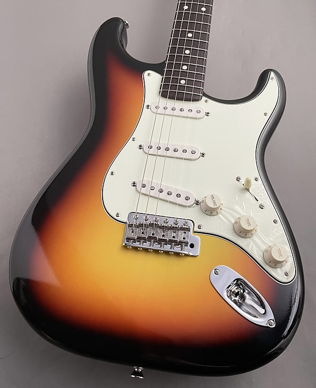 Vanzandt STV-R2 2023 - 63 3-Tone Sunburst ≒3.51kg [Made in Japan][GSB019] |  Reverb Norway