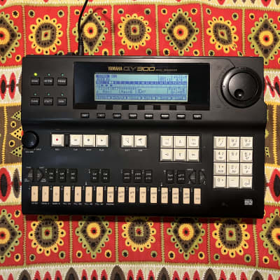 Yamaha QY300 - Vintage Multitrack Midi Sequencer/Groovebox