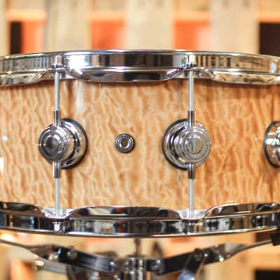 DW 5.5x14 Collector's Maple Mahogany Quilted Moabi Snare Drum - SO#1303312 image 3