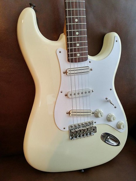 Vintage ストラトキャスター アイボリー