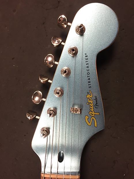 Squier Classic Vibe '60s Stratocaster 2013 Lake Placid Blue