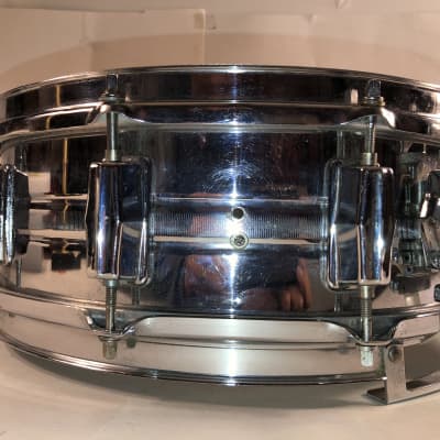 Vintage Pearl 10 lug Chrome Snare Drum image 3