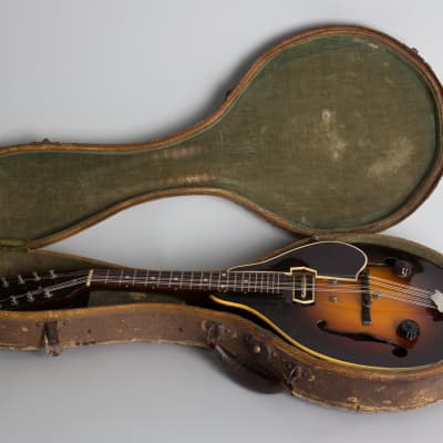 Gibson  EM-150 Hollow Body Electric Mandolin (1939), ser. #EGE-7079, original tweed hard shell case. image 10