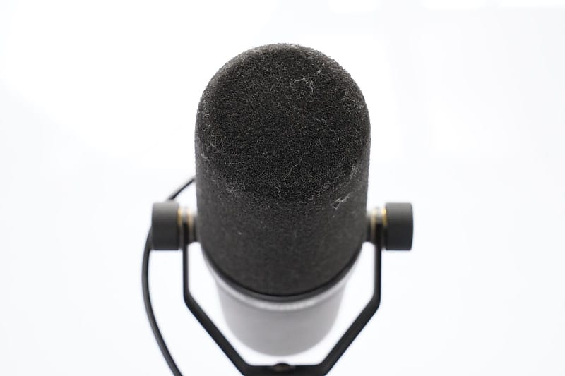 Shure SM7B Dynamic Cardioid Microphone w/ Triton Audio FetHead 