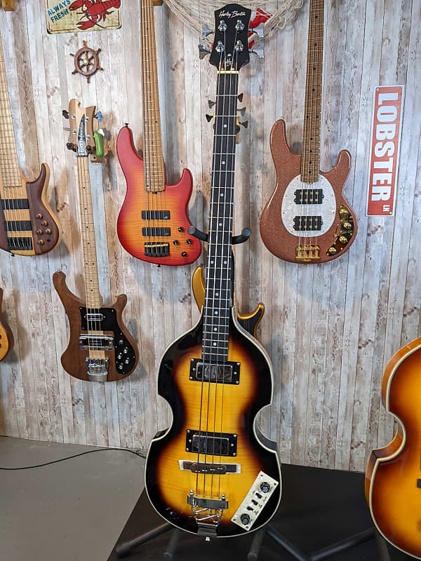 Newest Harley Benton Beatbass sunburst neuwertig