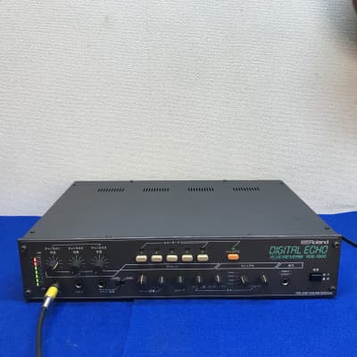 1985 Roland RDE-1800 -Japanese market Digital (space) echo and 