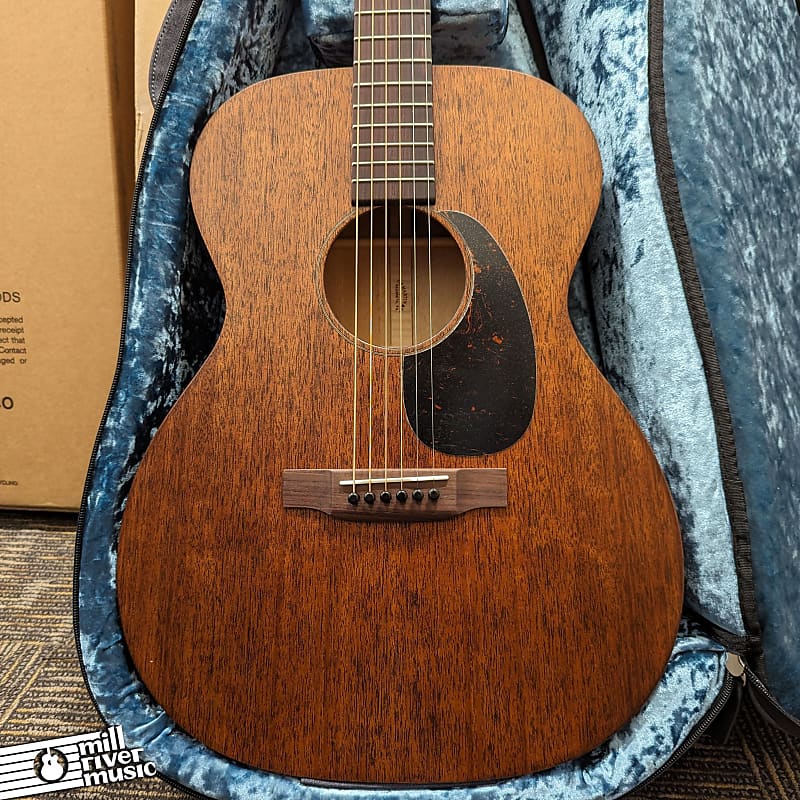 Martin 000-15M - Acoustic Guitar - Mahogany w/ Gig Bag