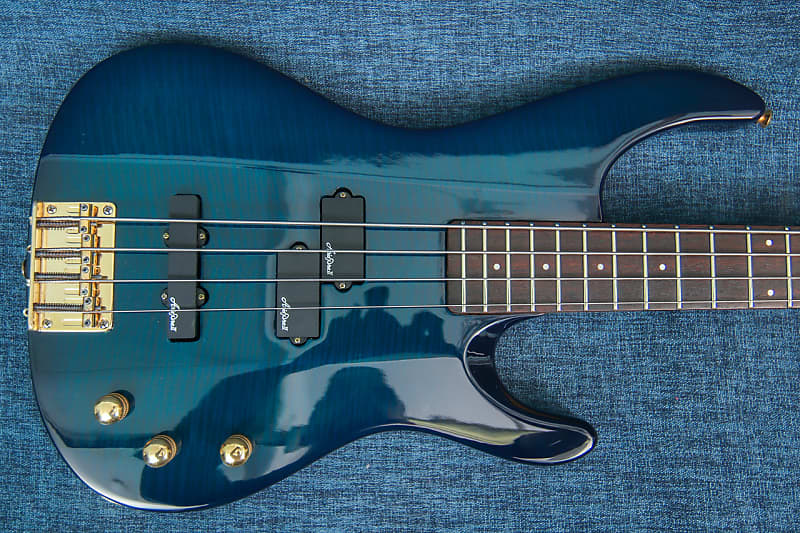 Aria pro II MAB-36 Magna Bass Late 90-s See-through Blue