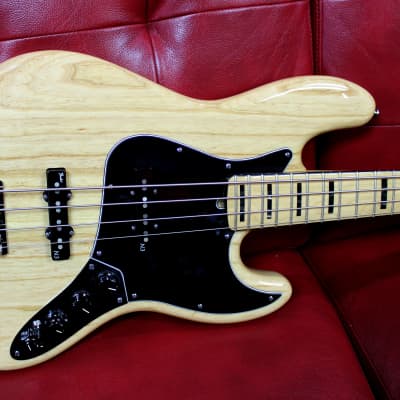 Fender Jazz Bass Electric 4 String Bass Guitar USA 2011 - Natural Gloss W/ Case for sale