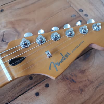 Fender Stratocaster Metallic satin green image 5