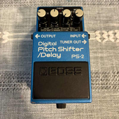 ギター boss ps 2 Boss PS-2 Digital Pitch Shifter / Delay - YouTube