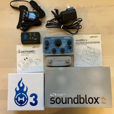 Source Audio Hot Hand3 Wireless Effects Controller and Soundblox Bass  Distortion Pedal - Combo | Reverb