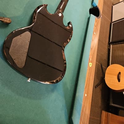 Gibson SG Standard With Hard Case 2017 - Ebony image 4
