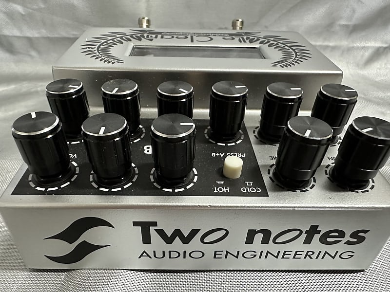 Two Notes Le Clean Dual Channel Tube Preamp 2010s - Silver