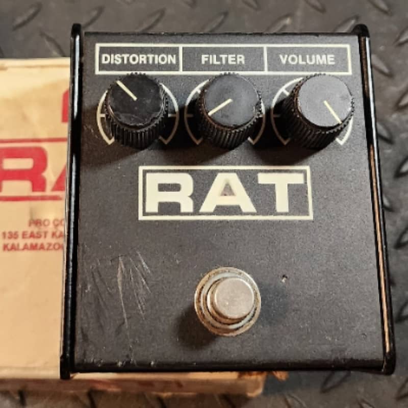 ProCo RAT 2 (Flat Box) 1991 Pots Distortion Overdrive LM308N Chip 