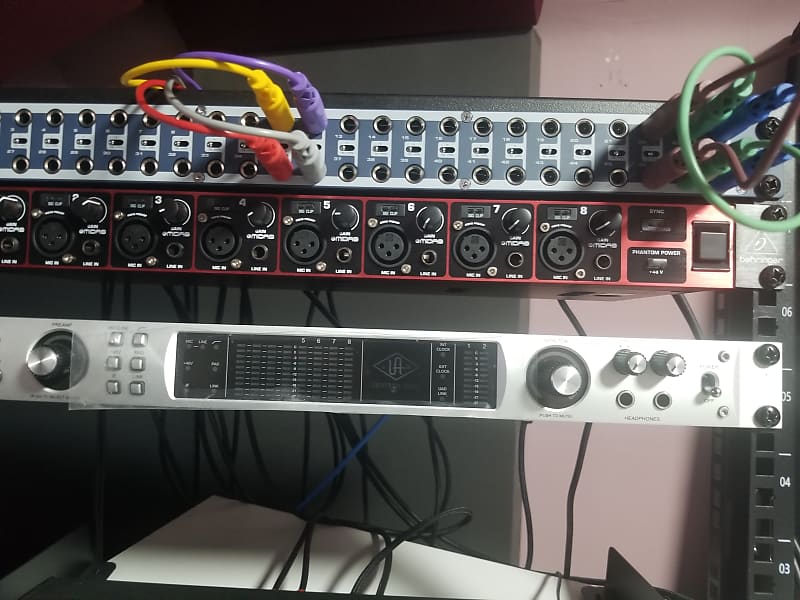 Behringer Ultragain Digital ADA8200 8-Channel Mic Preamp with AD