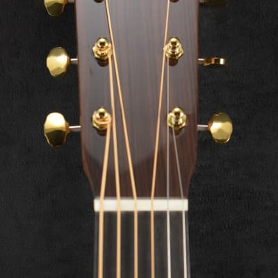 Martin D-18 Modern Deluxe Natural image 8