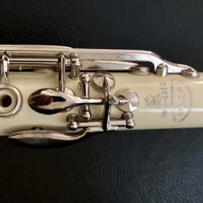 Vito Dazzler Clarinet, Reso-Tone 3, Ivory-color, Remarkable