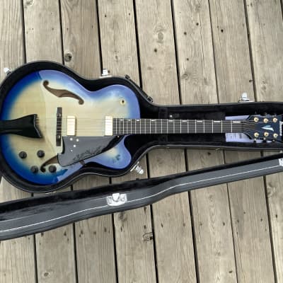 Archtop Tribute AT202M Classic P90 electric Guitar used good