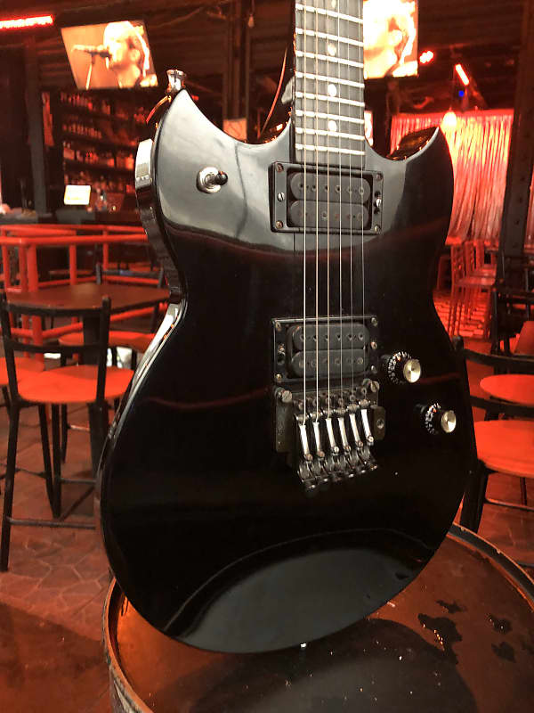Yamaha SG 1300 ts 84 Black | Reverb