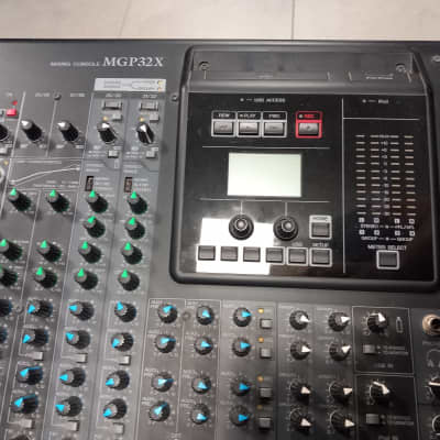 YAMAHA MGP32X Mixer 32 Canali con Case Rigido image 2