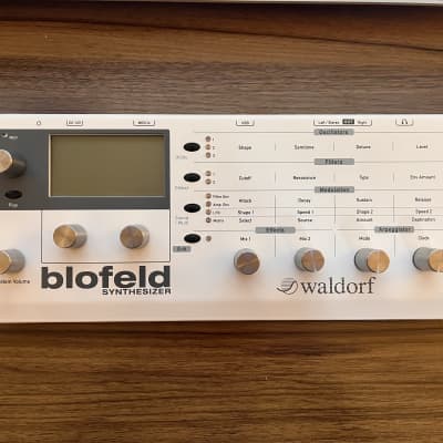 Waldorf Blofeld Desktop Synthesizer with Licence SL Expansion (White)