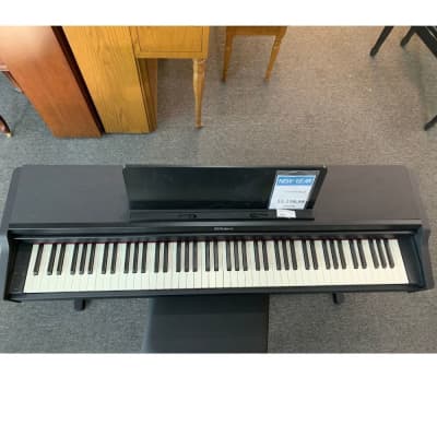 Roland RP107-BK digital piano