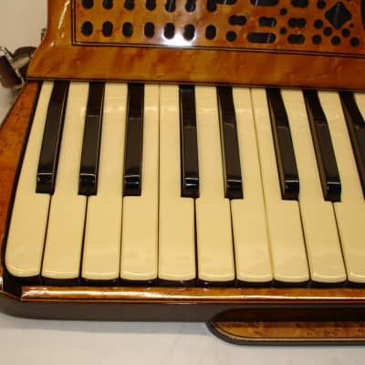 Vintage Antique "USA" Birds-Eye Maple Military Accordion w/ Geib Case image 3