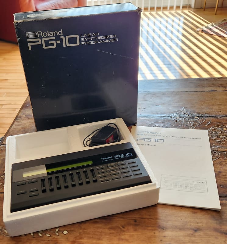 Roland ローランド PG-10 LINEAR SYNTHESIZER PROGRAMMER リニア