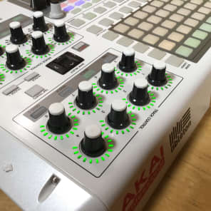 Akai APC 40 Special Edition White | Reverb