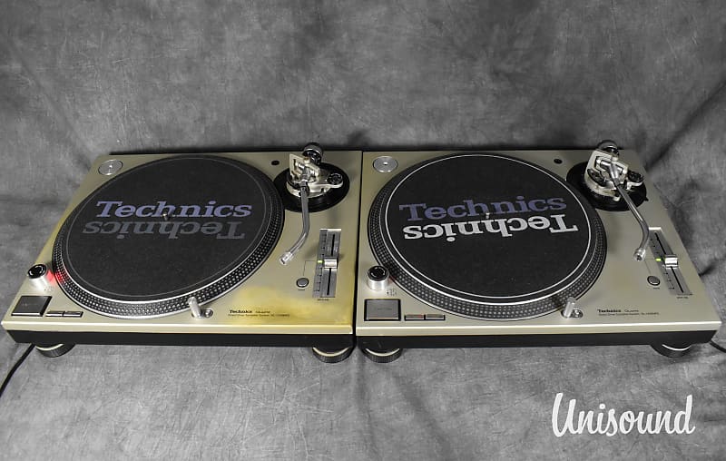 Technics SL-1200 MK5 Silver pair Direct Drive DJ Turntable in Good Condition