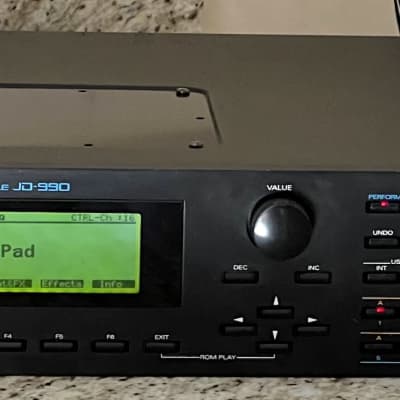 Roland JD-990 - Gearspace