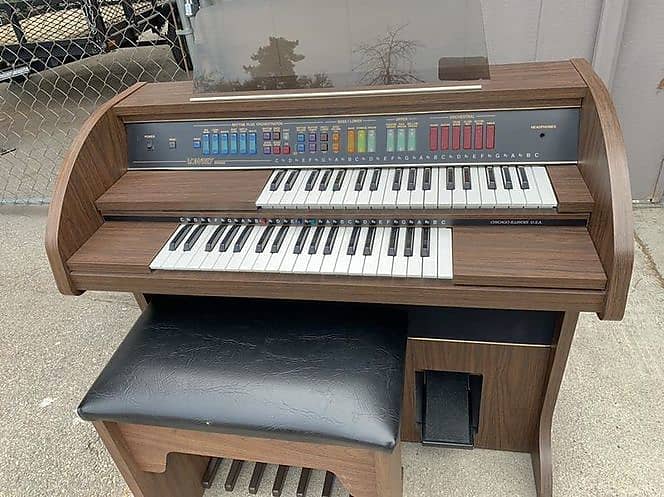 Lowery Voyager LC/7 2003 Walnut | Reverb