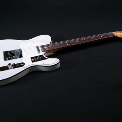 Fender American Ultra Telecaster - Rosewood Fingerboard - Arctic Pearl 823 image 3