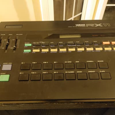 Yamaha RX11 Drum Machine