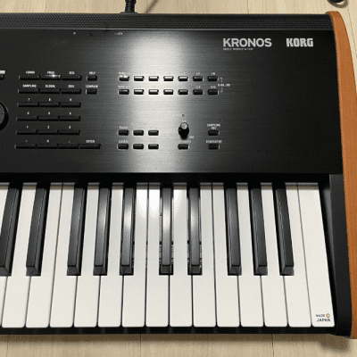 Korg Kronos 2 61-Key Music Workstation Keyboard Synthesizer