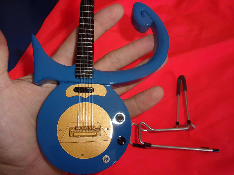 Prince Symbol Highly Detailed Deluxe Mini 10" Wood Electric Reverb