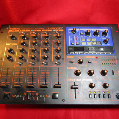 Roland DJ-2000 DJ2000 Professional 4 channel DJ Mixer Tested