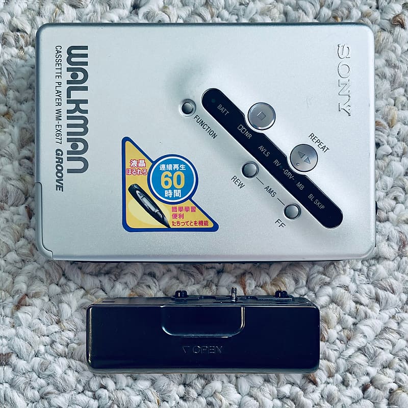 カセットウォークマン SONY WM-EX677 青い「整備済み、完動美品」 カセットウォークマン SONY WM-EX677 青い「整備済み、完動超美