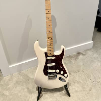 Fender Custom Shop '56 Reissue Stratocaster NOS image 2