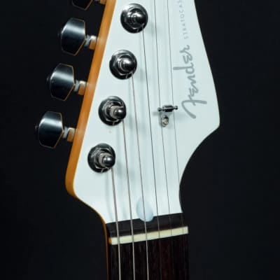 Fender MIJ Elemental Stratocaster 2023 - Nimbus White - HH image 8