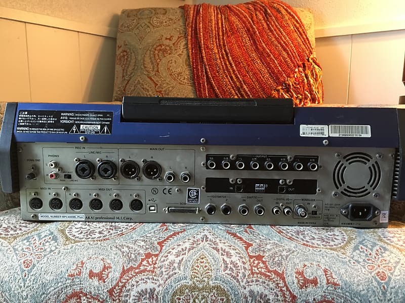 Akai MPC-4000 Loaded w/ 8 Analog Outs / 8 Adat / EFX | Reverb Akai MPC-4000 Loaded w/ 8 Analog Outs / 8 Adat / EFX | Reverb