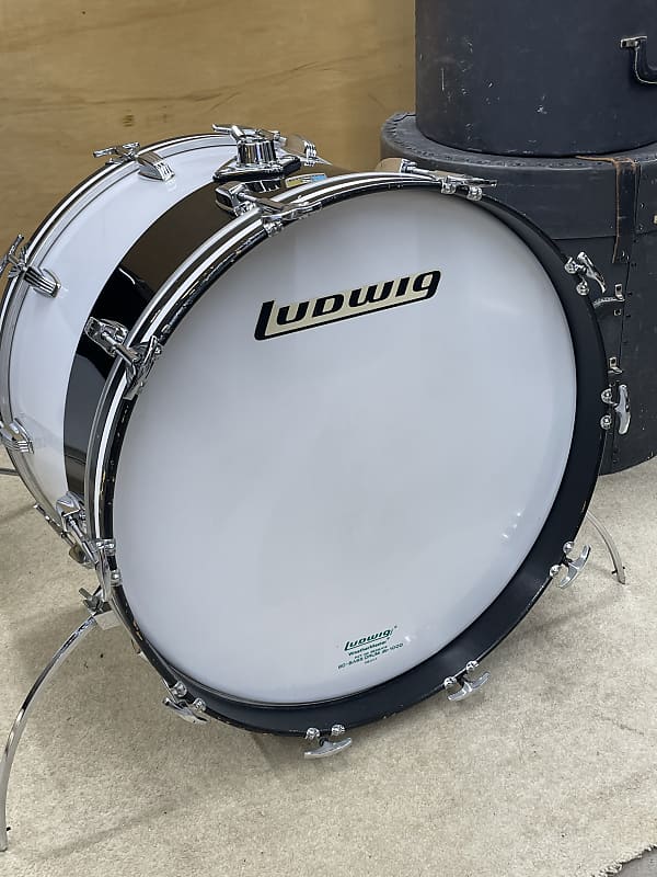 ludwig vistalite bass drum