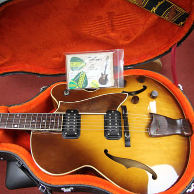 Fender D'Aquisto Standard 1984 Sunburst image 18