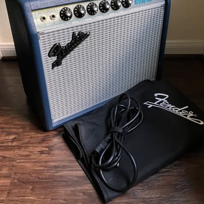U*K様 Fender Bassman 15 ベース用アンプ美品 U*K様 Fender Bassman 15 ベース用アンプ美品