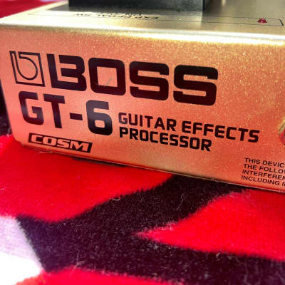 Boss GT-6 Multi-Effect Unit 2002  - Gold image 9